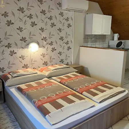 Apartamento Ibolya Kehidakustány