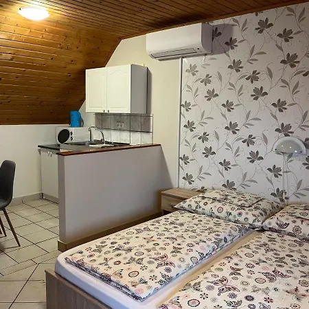 Apartamento Ibolya *