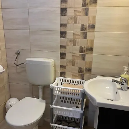 Ibolya Vendeghaz * Kehidakustány