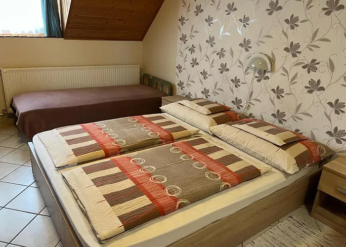 Ibolya Apartamento *