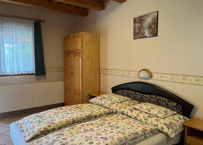Ibolya Apartamento Kehidakustány